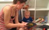有沒有這麼愛聽故事  當媽媽一合上書本，寶寶就會開始變臉.....