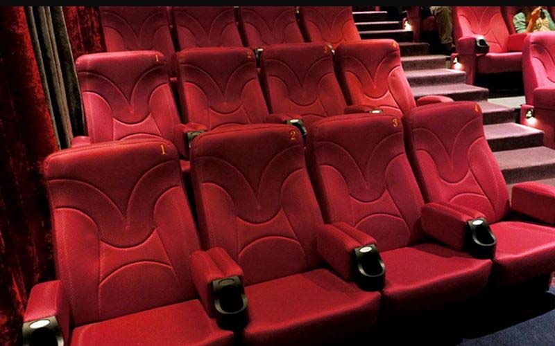 「為何戲院椅子是紅色的呢？」原來是刻意挑選的而且還有科學根據喔！